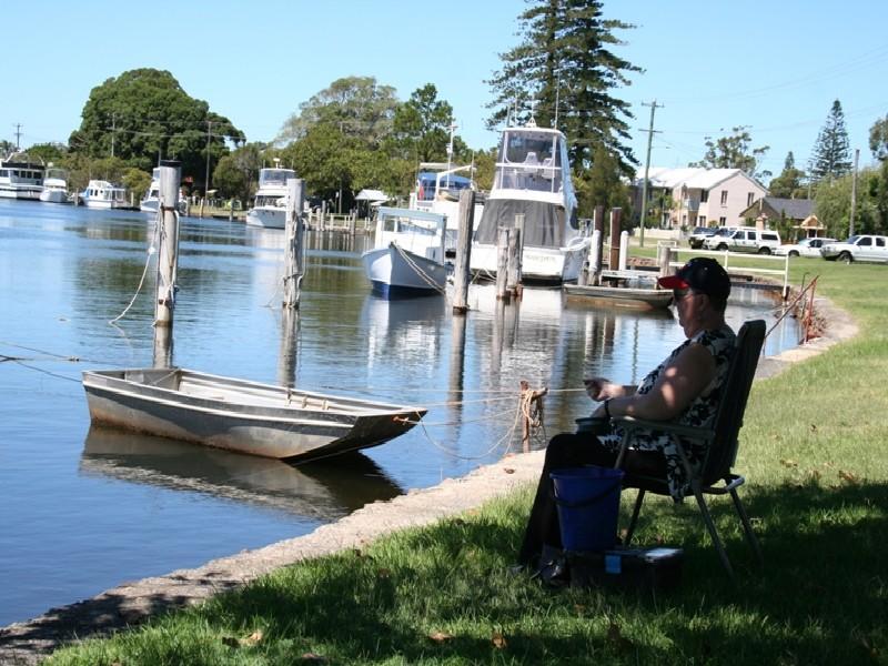 Epitome of Style, Comfort and Leisure Picture 3