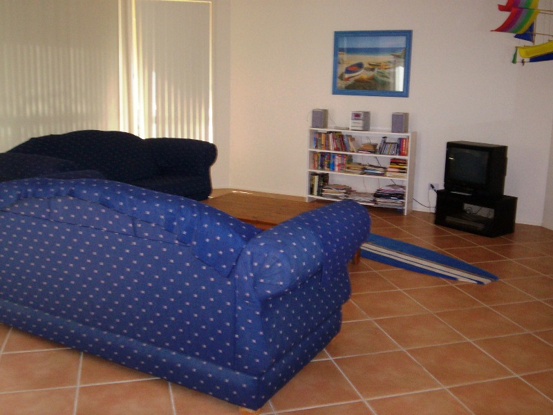 10 Margaret Street Hawks Nest Picture 2