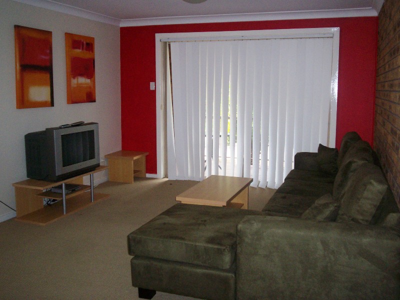 2-12 Margaret Street Hawks Nest Picture 2