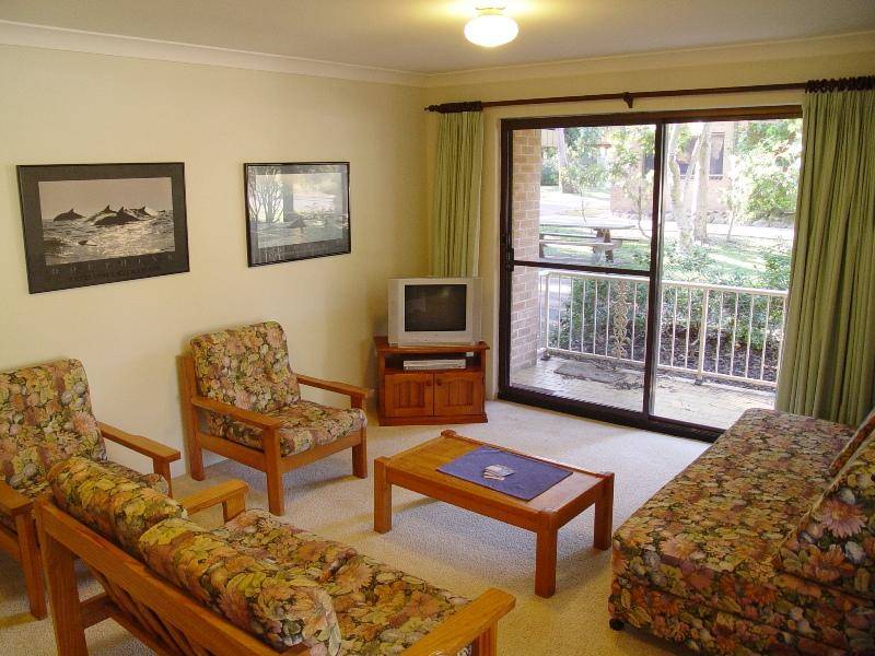 1/17 Coorilla Street, Hawks Nest Picture 3