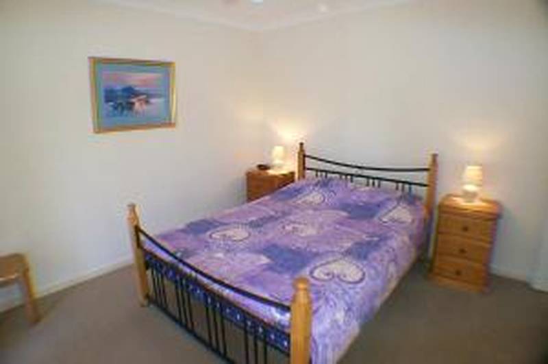 1/21 Perrumba Street, HAWKS NEST Picture 2