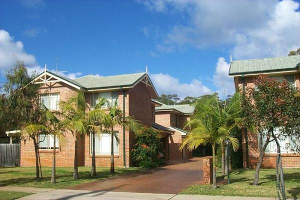 1/4 Bowral Street, HAWKS NEST Picture 1