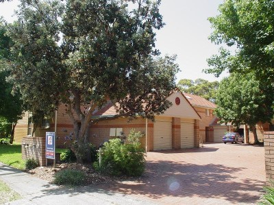 4/86 Booner Street, Hawks Nest Picture