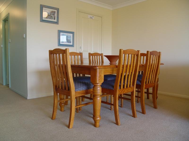 6/9 Beach Road, Hawks Nest Picture 3