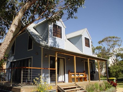 8 Sundeck Avenue, Hawks Nest Picture