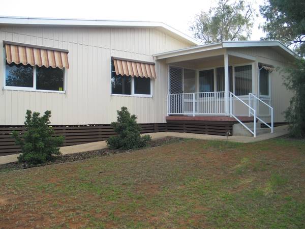 LOXTON HOME Picture 1