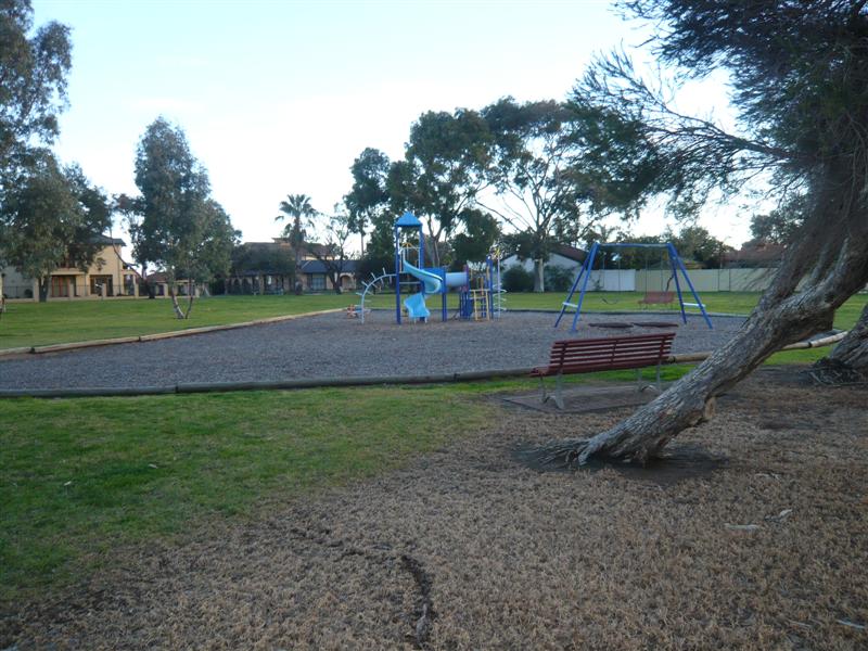 OPPOSITE CHILDRENS PLAYGROUND/PARK Picture 1