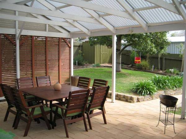 Immaculate Renovated Home Picture 2