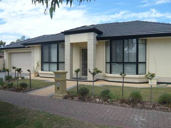 BY THE SEA, BY THE RIVER! Picture 1