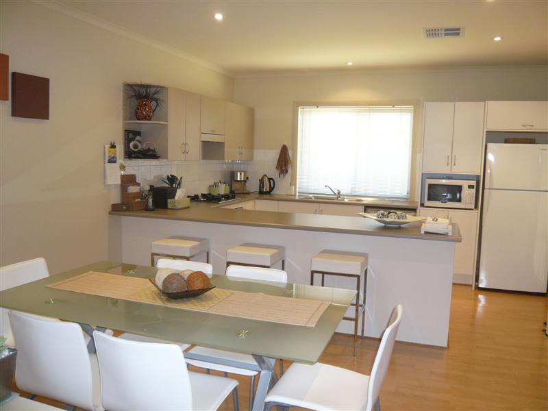 Quiet Secluded Courtyard Home Picture