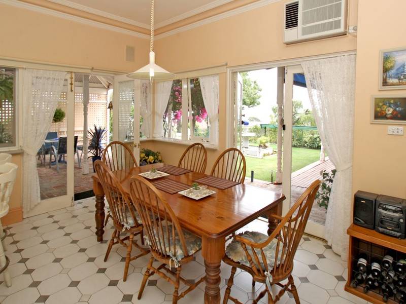 Spectacular Character Home Set on 2 Titles with Sea & Coastal Views Picture 3