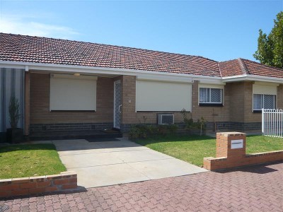 2 Bedroom Unit Metres to Jetty Road Picture