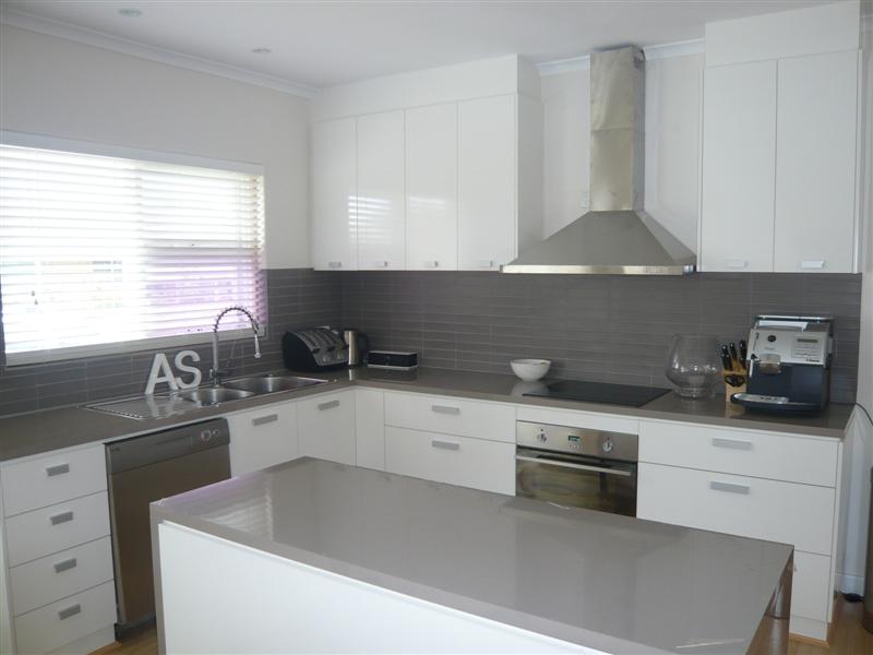 STATE OF THE ART RENOVATION
- GLENELG 3 MINS AWAY Picture 2