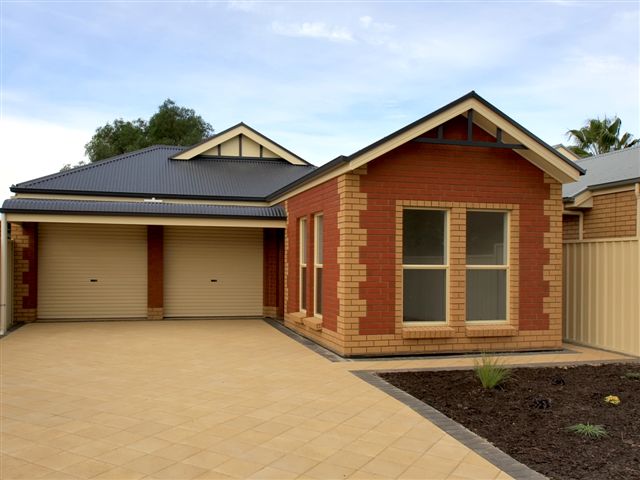 New Family Home - 3 Bedrooms - 2 Bathrooms - 2 Living areas - Double Garage Under The Main Roof - Land Area 520m2 Picture 1