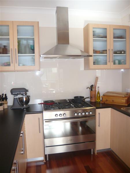 GOURMET KITCHEN & NEW BATHROOM Picture 3