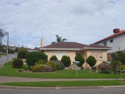 Amazing 7 Bedroom Residence Picture