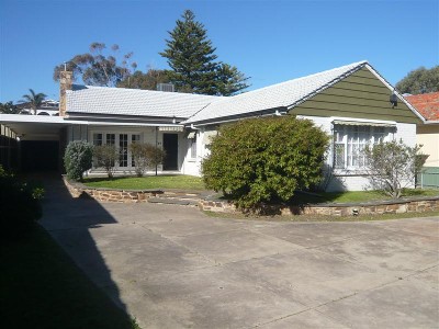 Approx 1000m2 of Prime Beachside Land Picture