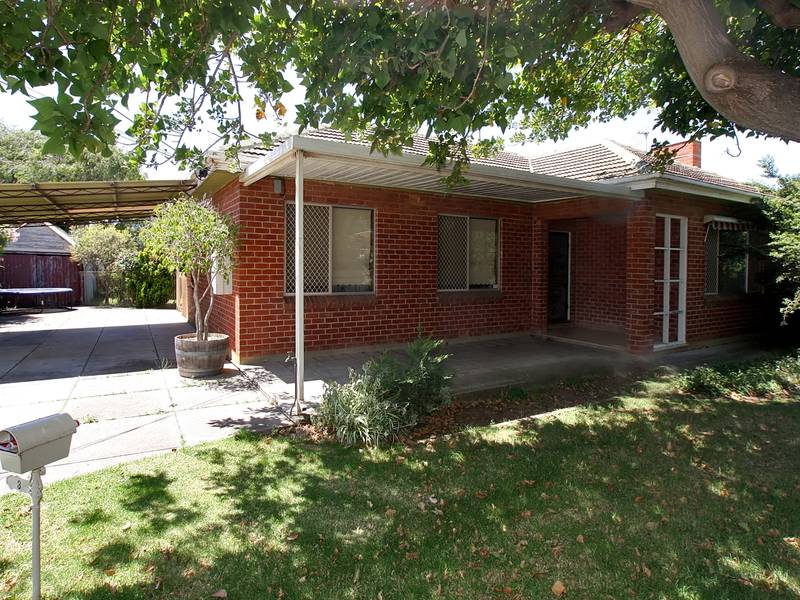 Under instructions from Australian Executor Trustees Limited. Picture 1