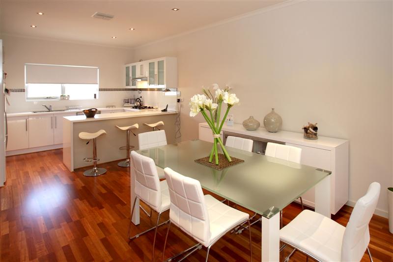 ULTRA MODERN TWO STOREY HOME Picture 3