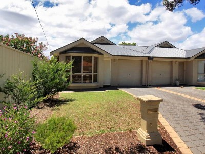 Great Location - Easy Care Living Picture Great Location - Easy Care Living Picture