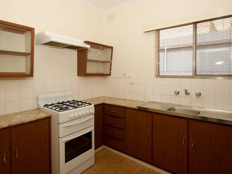 Single Storey 2 Bedroom Home Unit - Walking Distance To The Beach Picture 3