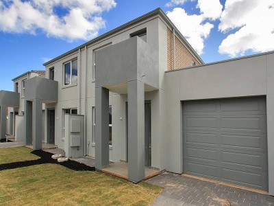 BRAND NEW 2 STOREY HOME Picture