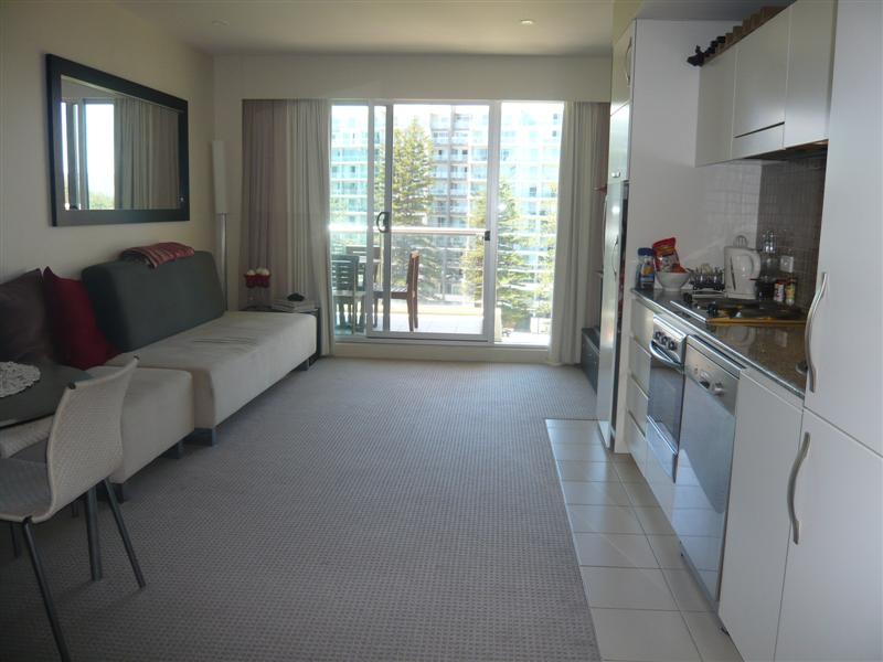 REDUCED FOR DEFINITE SALE $295,000 Picture 3