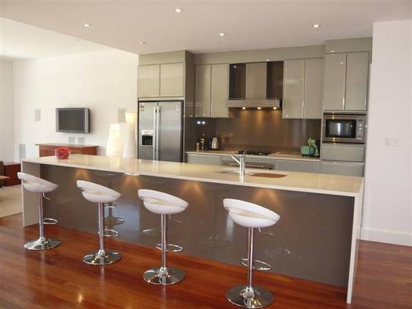 Ultimate Beachside Living Picture 3