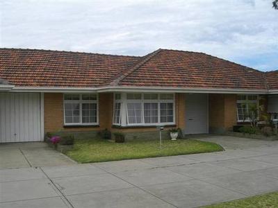 Retirement Unit Adjacent Glenelg South (Company Title) Picture