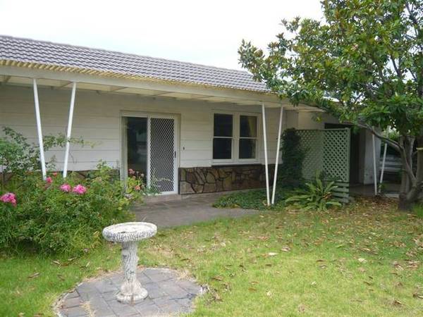 SHORT LEASE WANTED Picture 1