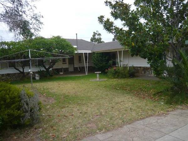 SHORT LEASE WANTED Picture 3