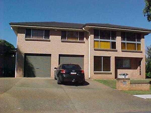 Highset Living Picture 2