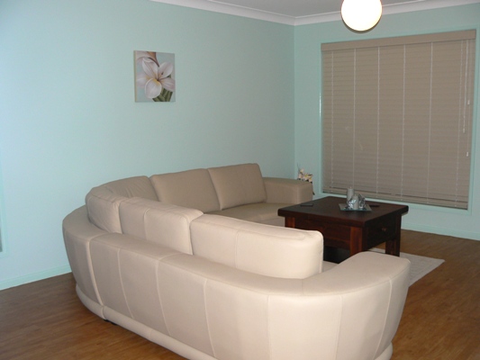 Live In Paradise Picture 3