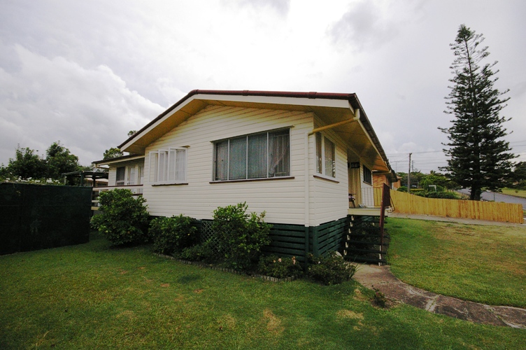 First Home / Investor $305,900 Picture 2