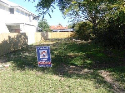 Contract Crashed - Premium Location in Wynnum Picture Contract Crashed - Premium Location in Wynnum Picture