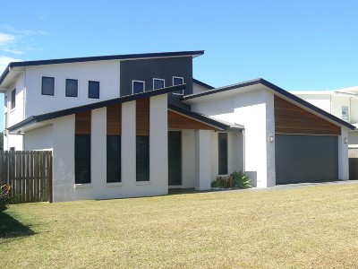 Best of the Bay and Priced to Sell! Picture Best of the Bay and Priced to Sell! Picture