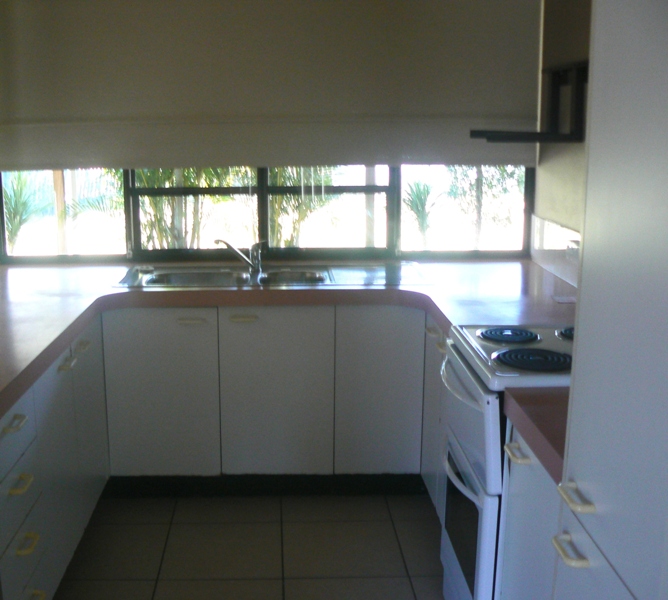 Alexandra Hills $360 per week Picture 3