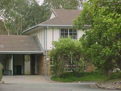 Backing onto bushland Picture Backing onto bushland Picture
