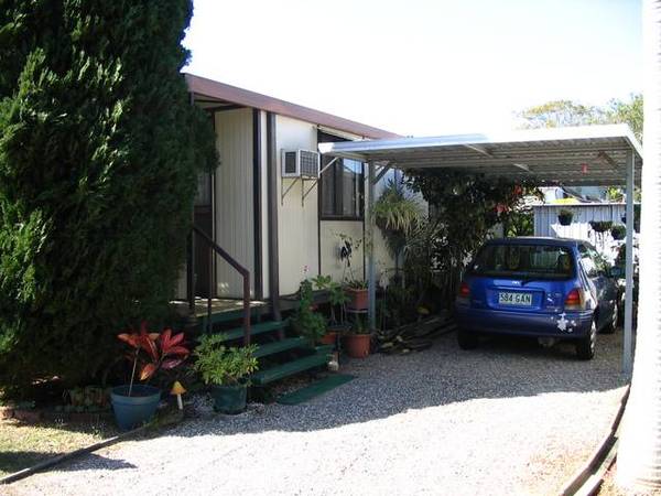 RELOCATABLE HOME Picture 3