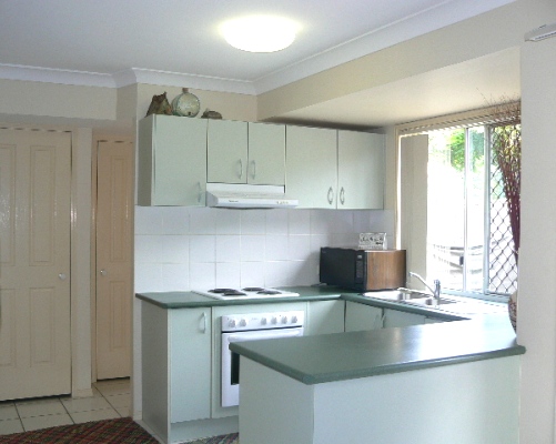 IN THE HEART OF WELLINGTON POINT Picture 2