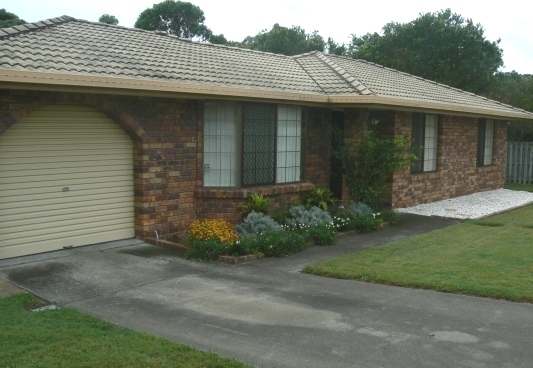 Quiet Position Backing onto a Bushland Reserve Picture 1