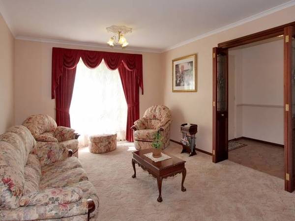 Stylish and Spacious Family Living Picture