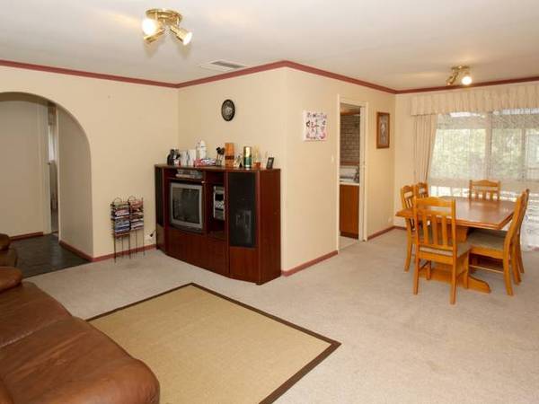 Fantastic Family Living Picture