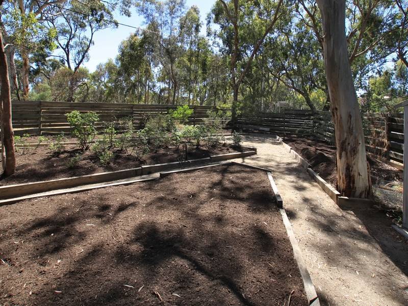 Picturesque Family Living Picture