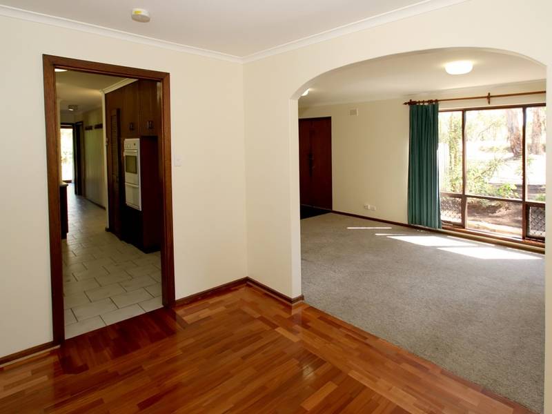 Picturesque Family Living Picture