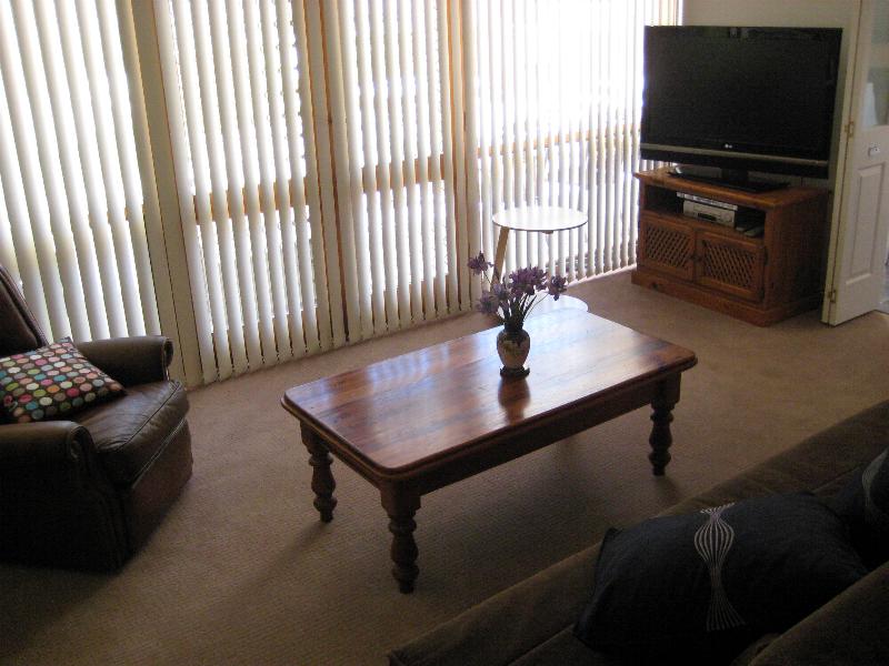 Immaculate Home in Craigburn Heights Picture 2