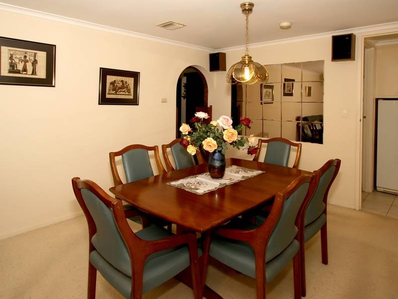 Great Location - Great Buying Picture 3