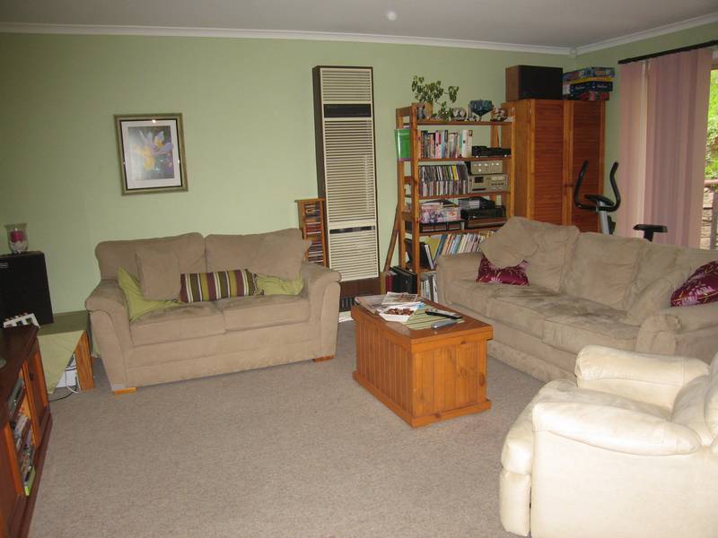 EXECUTIVE FAMILY HOME Picture 3