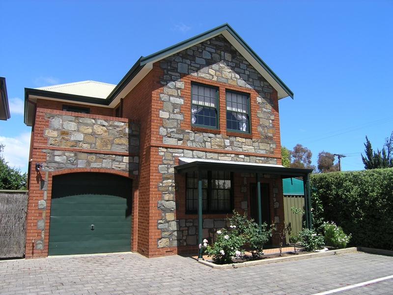 FABULOUS LOCATION Picture 1