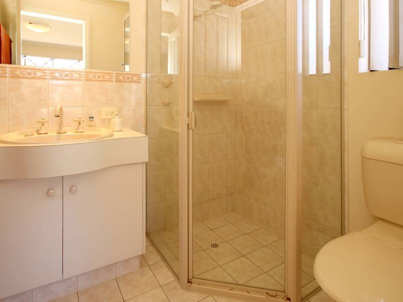 Ideal Family Home - Ideal Location Picture 3